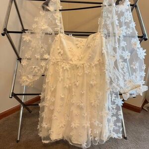 Windsor White Floral Lace Long Sleeve Dress. Daughter Work wants to dance.